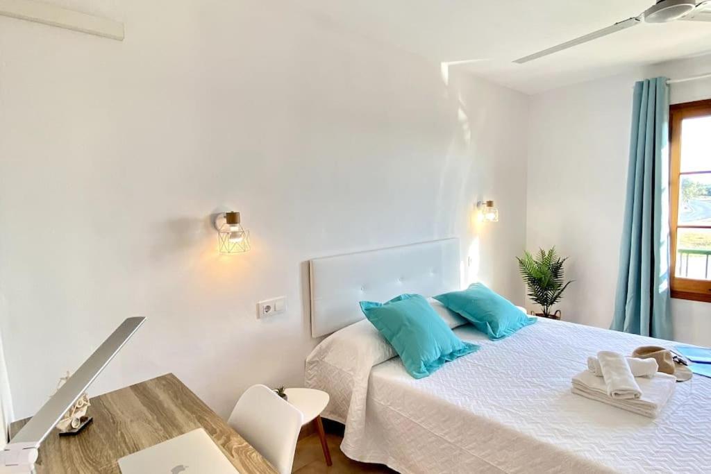 Apartament Sa Farola - Ac, Wifi , Pool, Beach Cala'N Blanes  Eksteriør billede